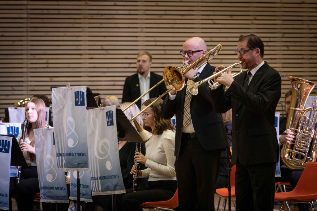 Kokkolan Nuorisosoittokunnan 50-vuotisjuhlakonsertti.